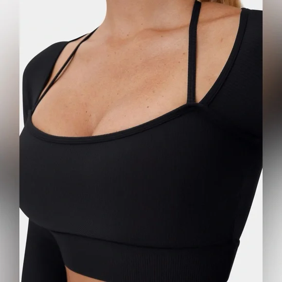 Halara Black Long Sleeve Crop Top Bra - Picture 5 of 11